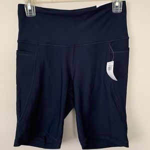 m old navy active biker shorts 
has side pockets
comfy & soft